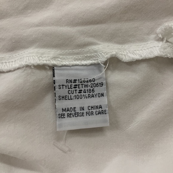 Saks fifth Avenue ladies blouse - Picture 7 of 12